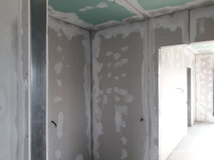 Aplicare glet finisaj pereti interiori constructie casa 190 mp thumbnail