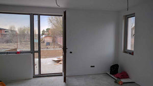 Aplicare glet interior si amorsarea peretilor pentru vinarom casa metalica 191 mp thumbnail