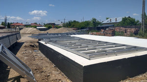 Hidroizolatia fundatiei si pregatire montaj structura metalica thumbnail