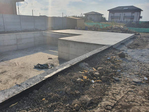 Hidroizolatie fundatie si turnare placa cota zero vila pe structura metalica thumbnail