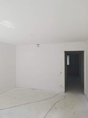 Inchideri interioare pereti interiori la alb cu gips carton si vopsea lavabila finisaje thumbnail