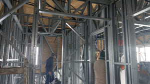 Izolatie acoperis pentru casa structura metalica thumbnail