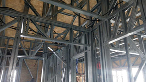Izolatie acoperis pentru casa structura metalica thumbnail