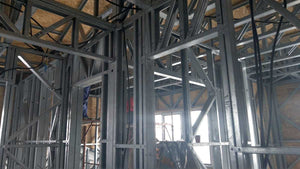 Izolatie acoperis pentru casa structura metalica thumbnail