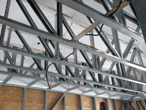 Izolatie acoperis pentru casa structura metalica thumbnail