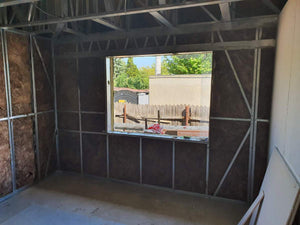 Izolatie peretilor exteriori si pereti compartimentare casa structura metalica thumbnail