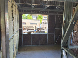 Izolatie peretilor exteriori si pereti compartimentare casa structura metalica thumbnail