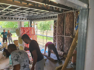 Izolatie peretilor exteriori si pereti compartimentare casa structura metalica thumbnail