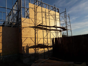 Model de casa in etapa de placare exterioara cu osb 15 mm thumbnail