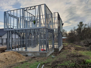 Model de casa 155mp montaj structura metalica etaj thumbnail