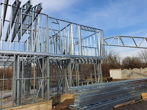 Model de casa 155mp montaj structura metalica etaj thumbnail