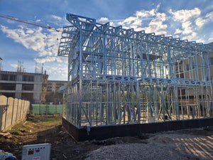 Montaj etaj structura metalica usoara proiect de casa P+1E thumbnail