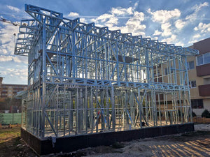 Montaj etaj structura metalica usoara proiect de casa P+1E thumbnail