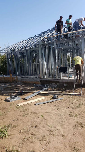 Montaj structura metalica pentru proiect de casa in Galati thumbnail