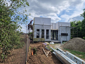 Montaj strat fibrociment pereti si constructie acoperis casa in Snagov thumbnail