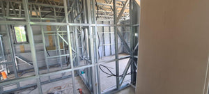 Montaj strat fibrociment pereti si constructie acoperis casa in Snagov thumbnail