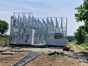 Montaj strat fibrociment pereti si constructie acoperis casa in Snagov thumbnail