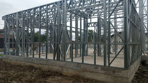 Montaj structura metalica pentru proiect de casa fireproof Saftica thumbnail