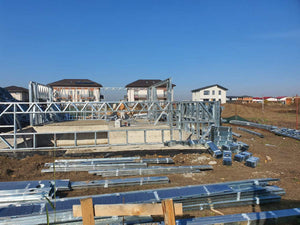Montaj structura metalica demisol si parter casa cu 2 etaje thumbnail