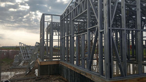 Montaj structura metalica in desfasurare pentru proiect de casa 190 mp thumbnail