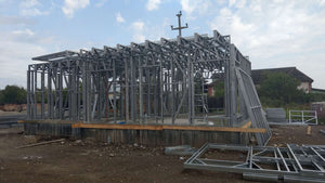 Montaj structura metalica in desfasurare pentru proiect de casa 190 mp thumbnail