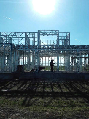 Montaj structura metalica usoara proiect casa 250 mp thumbnail