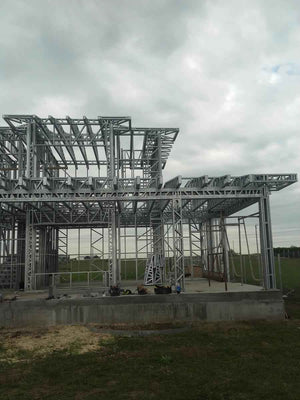 Montaj structura metalica usoara proiect casa 250 mp thumbnail