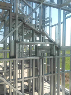 Montaj structura metalica usoara proiect casa 250 mp thumbnail