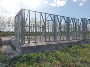 Montaj structura metalica pereti proiect casa sat Snagov 320 mp thumbnail