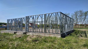 Montaj structura metalica pereti proiect casa sat Snagov 320 mp thumbnail