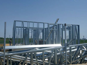Montaj structura metalica pentru proiect de casa in Domnesti thumbnail