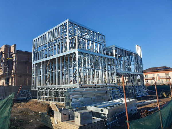 Montaj structura metalica usoara pentru etajele vilei