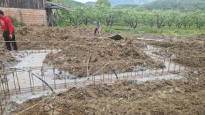 Plantare si cofraj armatura grinzi fundatie casa metalica 206 mp thumbnail