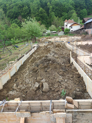 Plantare si cofraj armatura grinzi fundatie casa metalica 206 mp thumbnail