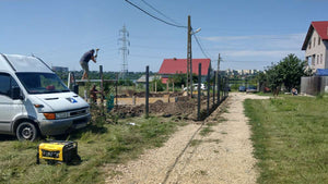 Cofraj fundatie casa metalica duplex si sapatura gard perimetral thumbnail