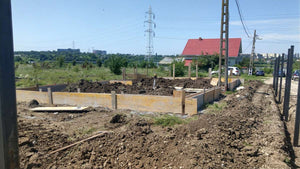 Cofraj fundatie casa metalica duplex si sapatura gard perimetral thumbnail