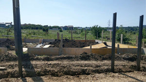 Cofraj fundatie casa metalica duplex si sapatura gard perimetral thumbnail