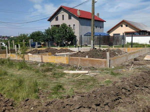 Cofraj fundatie casa metalica duplex si sapatura gard perimetral thumbnail