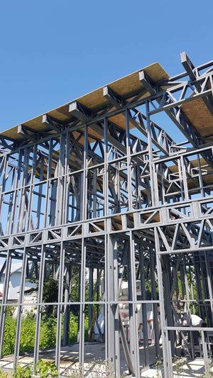 Proiect de casa 220 mp – montaj structura metalica thumbnail