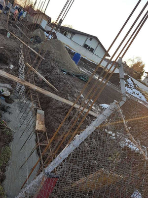 Sapatura fundatie gard din beton si lemn GA04 thumbnail