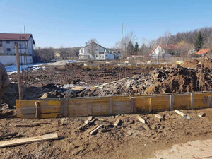 Sapatura fundatie gard din beton si lemn GA04 thumbnail