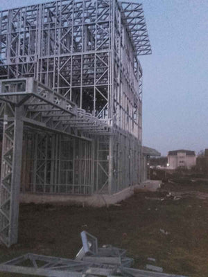 Montaj structura metalica proiect casa 294mp thumbnail