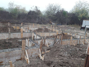 Turnare grinzi fundatie model de casa pe structura metalica de 155 mp thumbnail