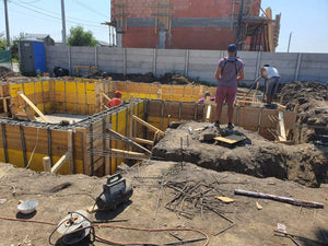 Cofrare si turnare pereti demisol pentru constructie casa Ds+P+2E thumbnail