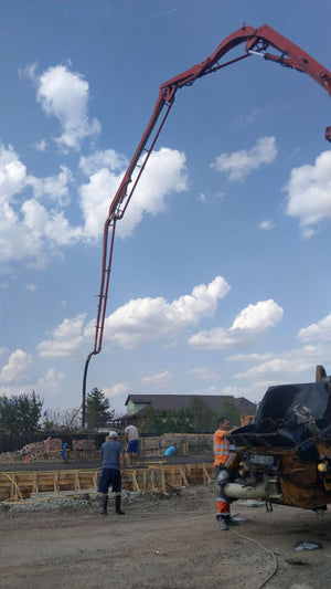 Turnarea placii peste sol pentru casa pe zidarie 386mp in Bucuresti thumbnail